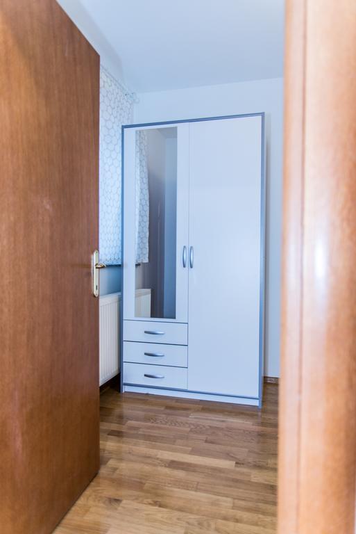 Apartment Roko Ossero Esterno foto