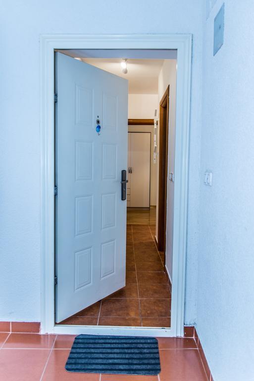 Apartment Roko Ossero Esterno foto